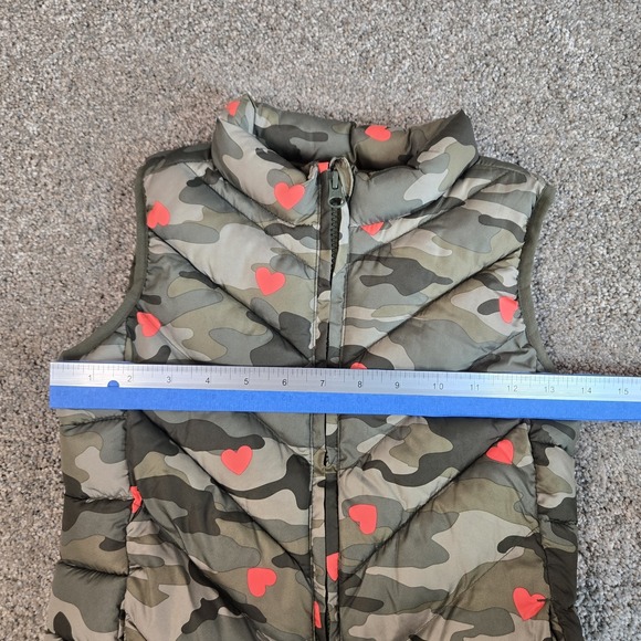 Gap Kids Camo Heart Puffer Vest Quilted Green Camouflage Print Girl Size M - Picture 5 of 7